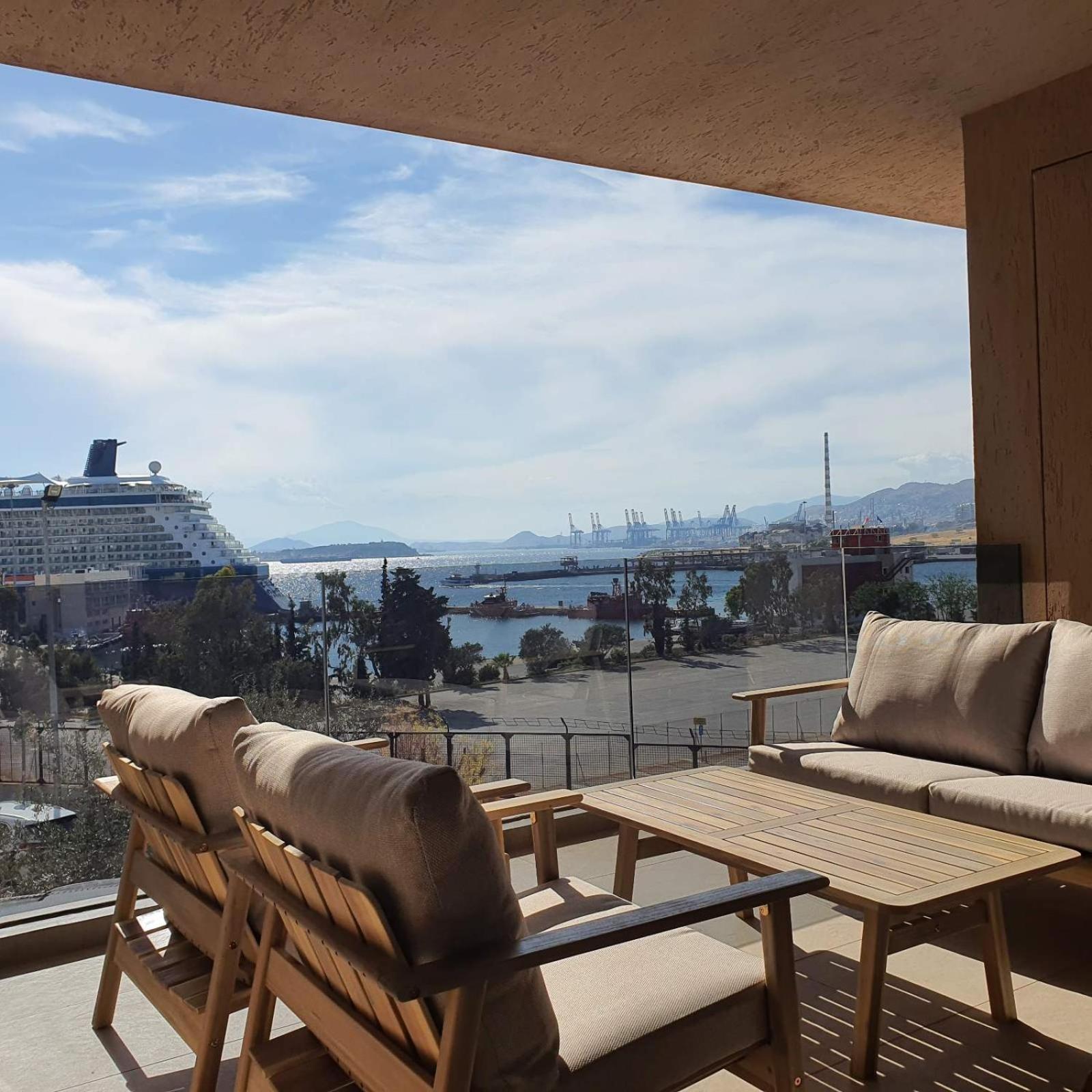 Sea View Garden Suites Piraeus Buitenkant foto