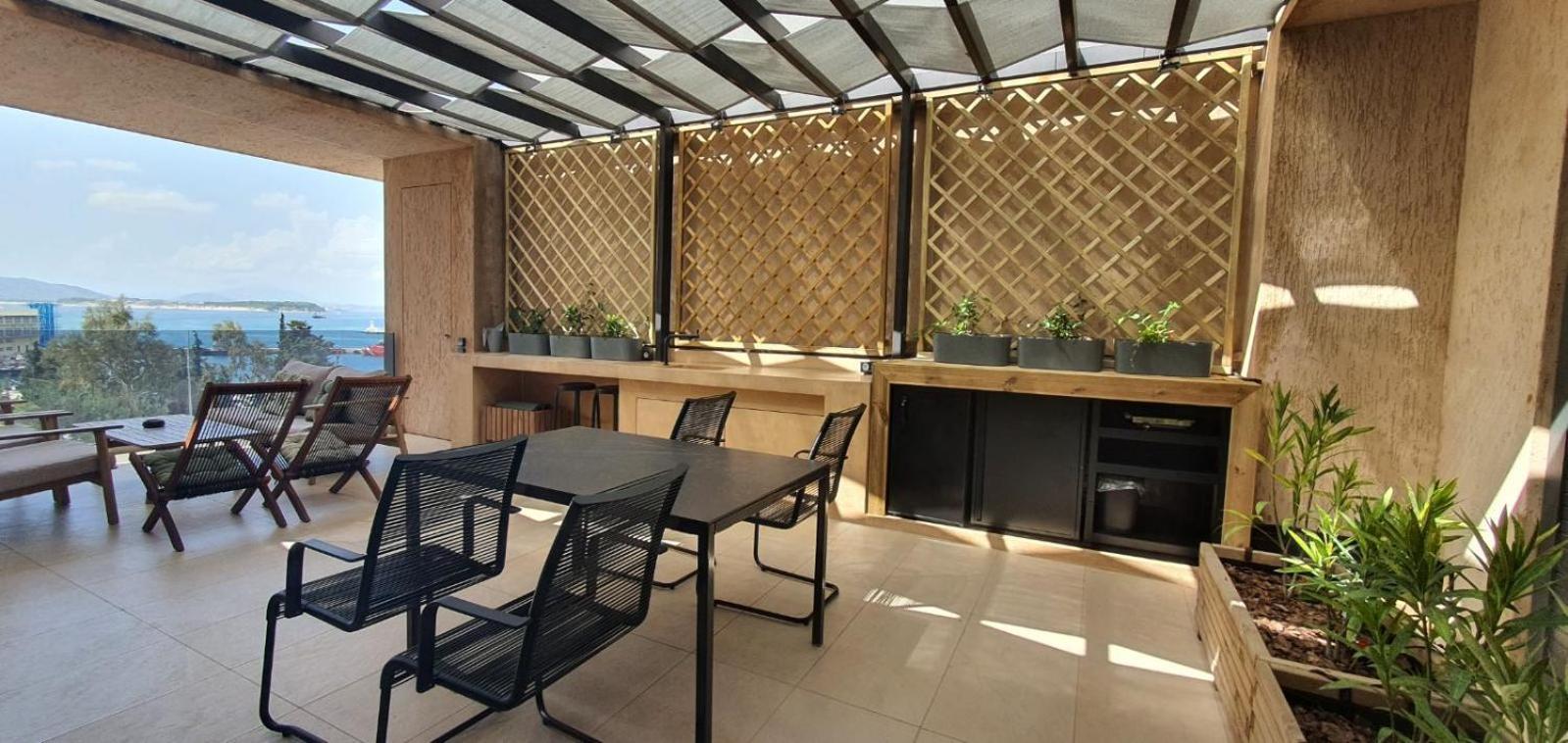 Sea View Garden Suites Piraeus Buitenkant foto