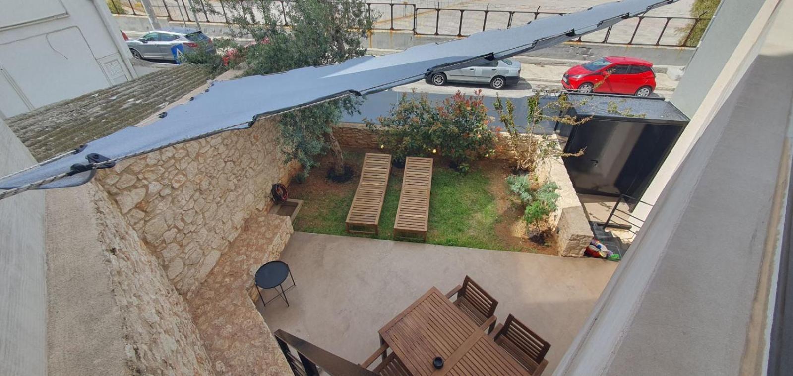 Sea View Garden Suites Piraeus Buitenkant foto
