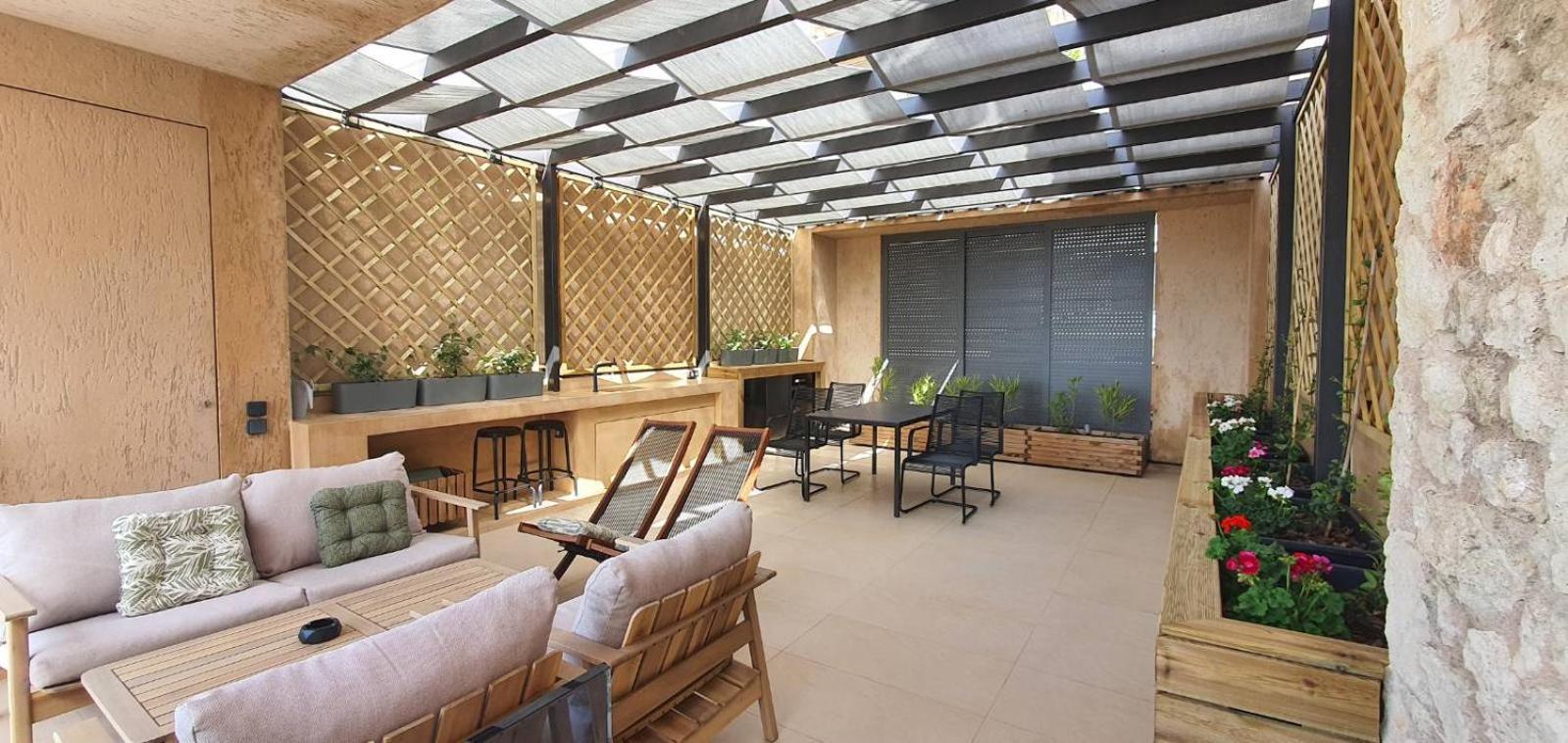 Sea View Garden Suites Piraeus Buitenkant foto