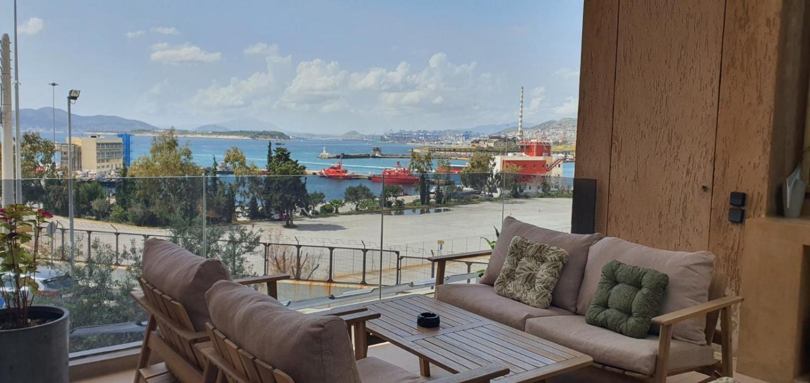 Sea View Garden Suites Piraeus Buitenkant foto