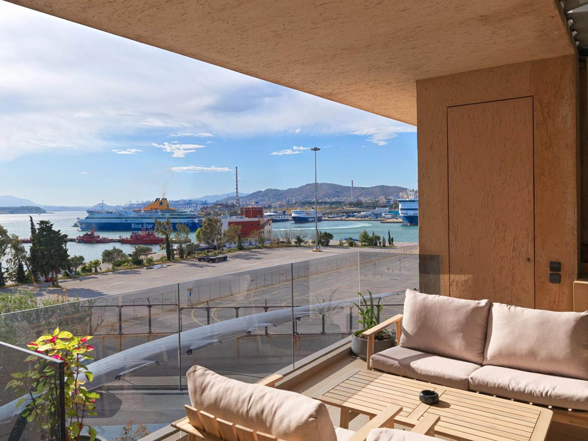 Sea View Garden Suites Piraeus Buitenkant foto