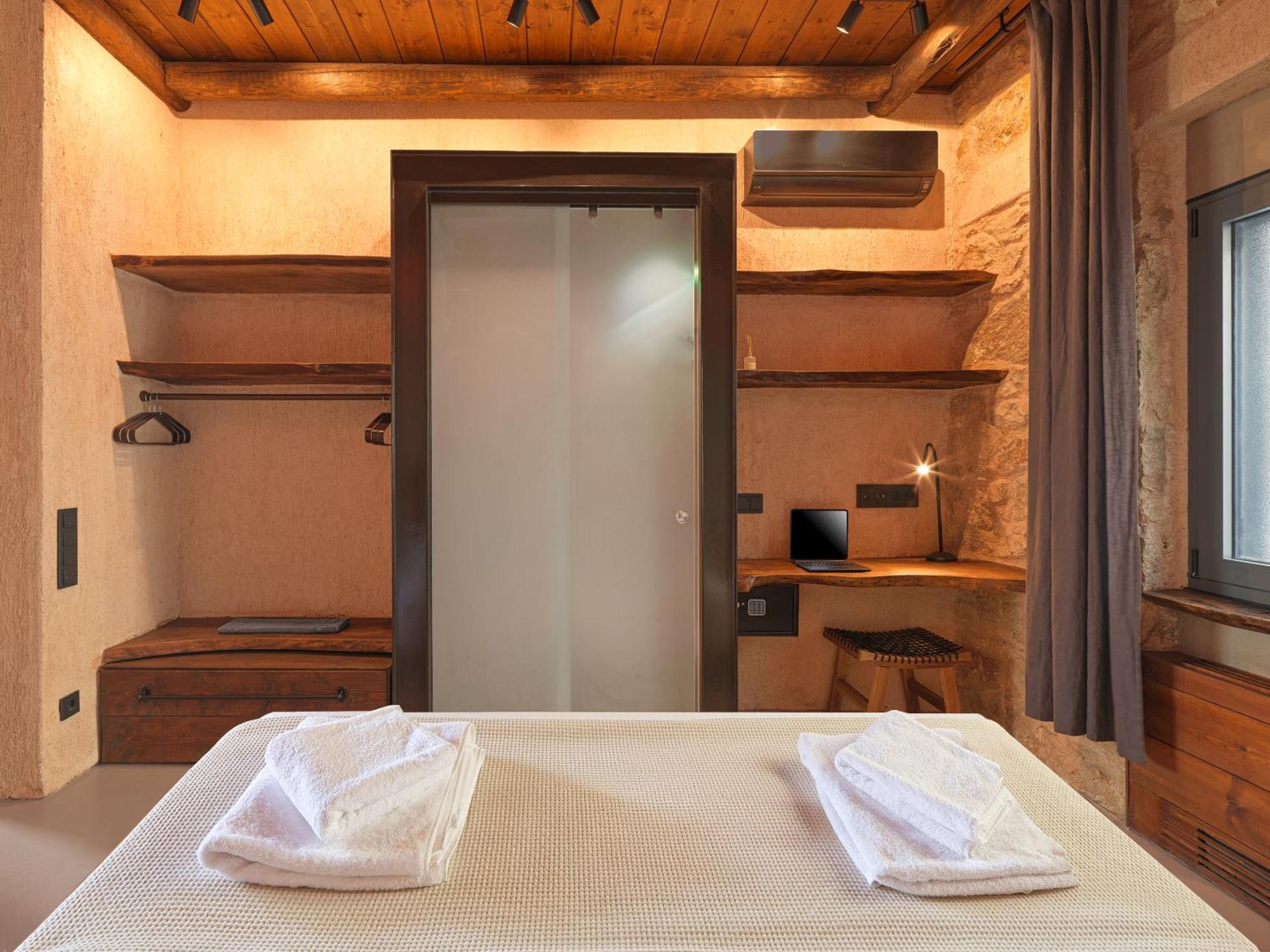 Sea View Garden Suites Piraeus Buitenkant foto