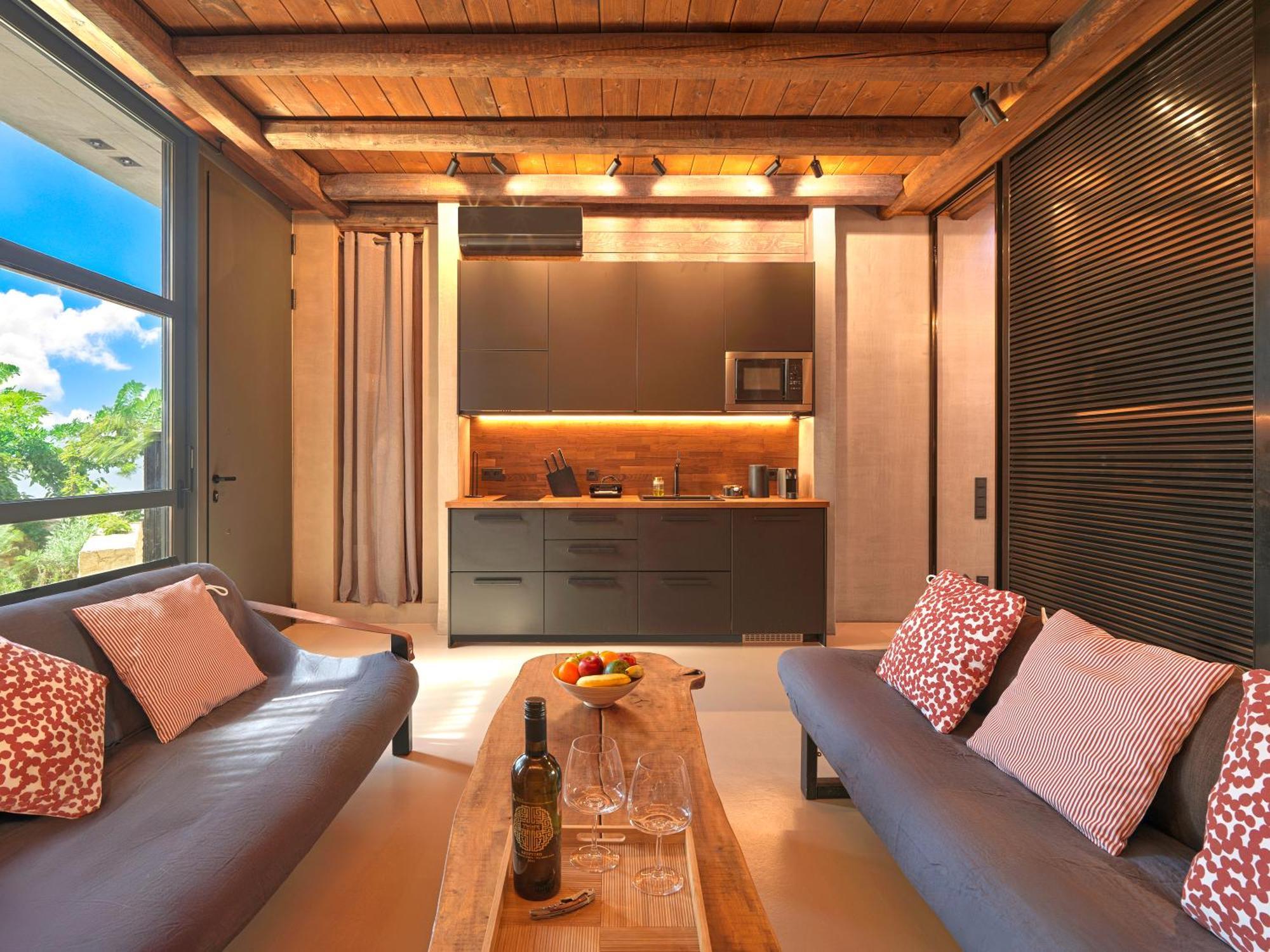 Sea View Garden Suites Piraeus Buitenkant foto